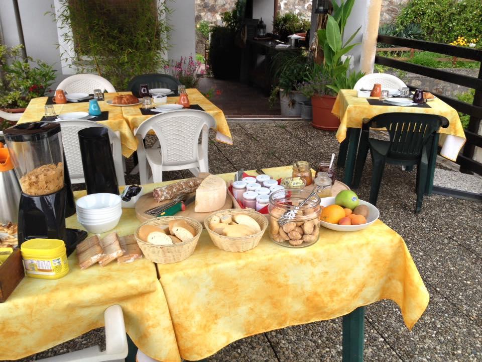 Fattoria Del Pino Bed & Breakfast ออร์ตาซันจูลิโอ ภายนอก รูปภาพ